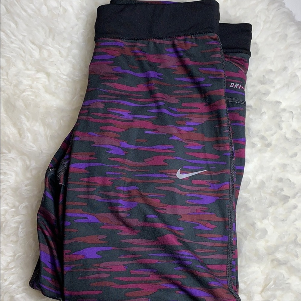 Ike Capri leggings